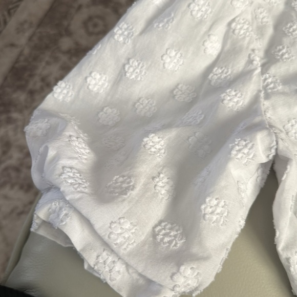 Zara White Floral Ruffled Blouse With Button Detail - Picture 3 of 9